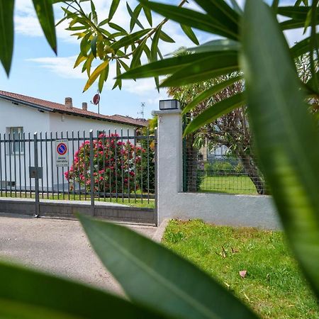 Casa Vacanza Acqua Dolce Maccagno Exterior photo